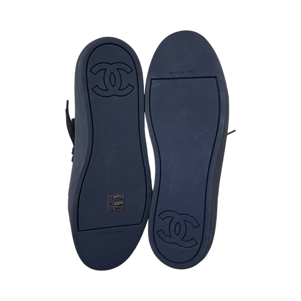 Chanel suede classic CC suede sneakers size 37.5 - Picture 5 of 6